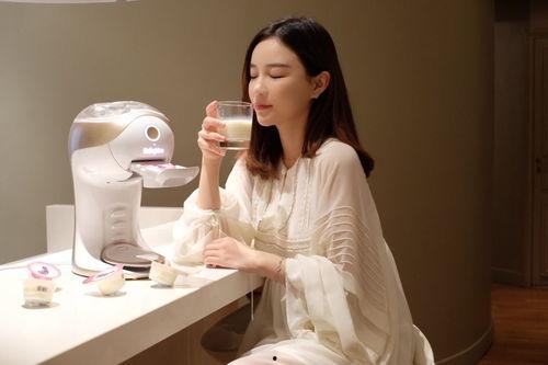 益扎前女友爆料视频,揭秘昔日恋情内幕